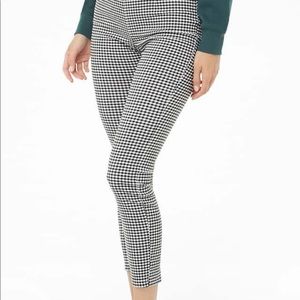 Forever 21 Gingham Ankle Pants NWOT